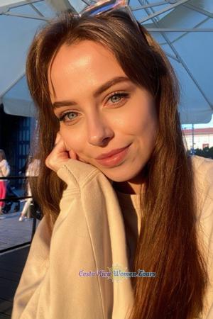 204112 - Anastasia Age: 25 - Ukraine